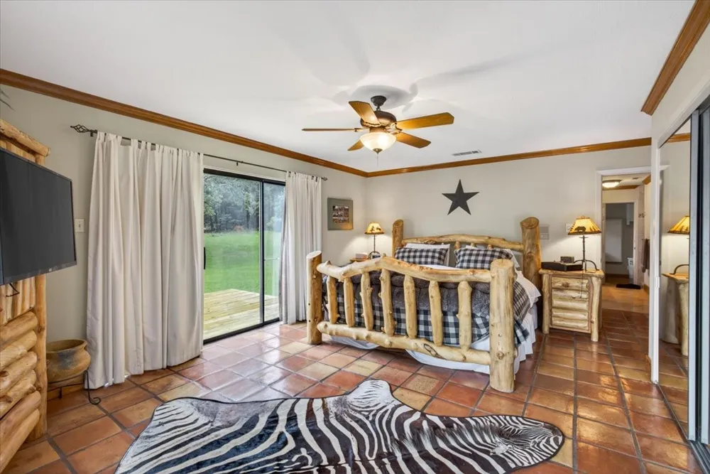 906 Valle Vista Drive Athens, TX 75751