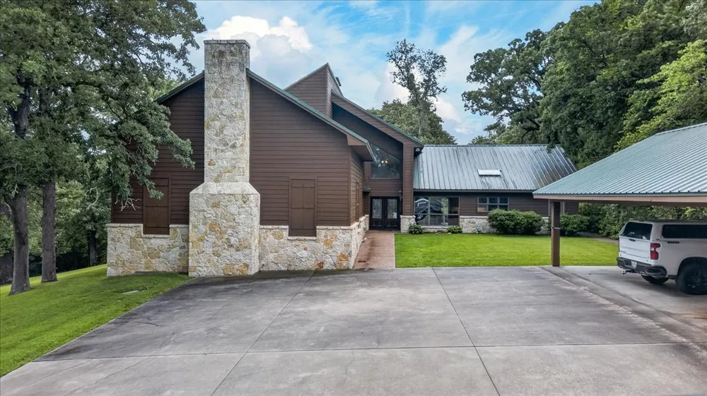 906 Valle Vista Drive Athens, TX 75751