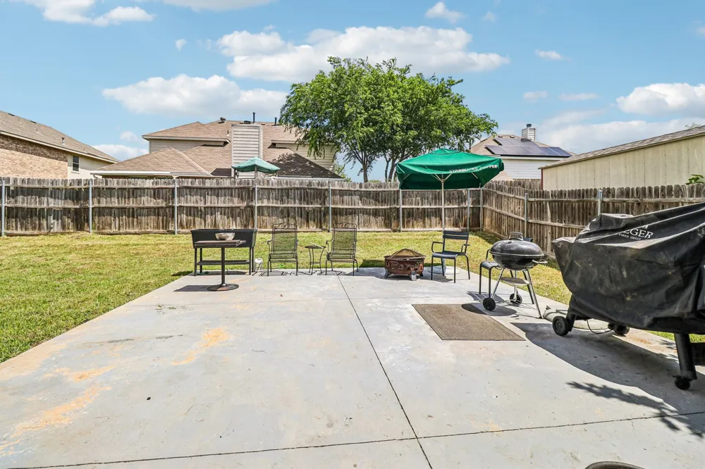 704 Partridge Drive Saginaw, TX 76131