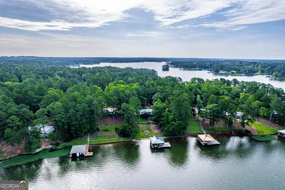 321 Barbara Point RD Sparta, GA 31087