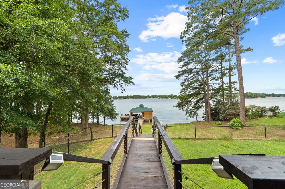 321 Barbara Point RD Sparta, GA 31087