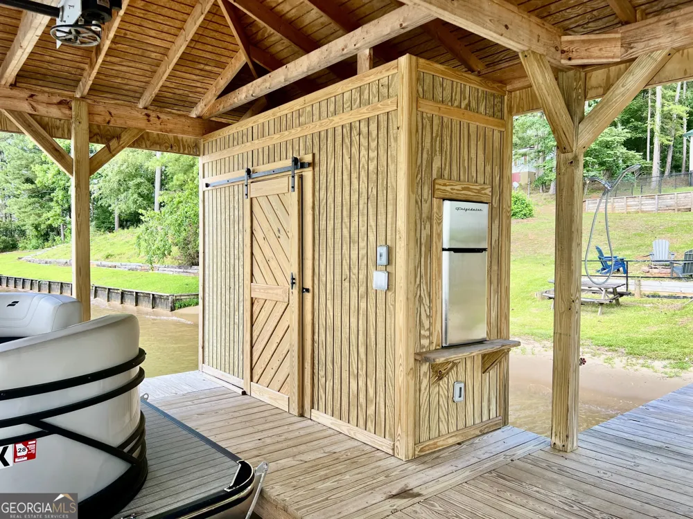 321 Barbara Point RD Sparta, GA 31087