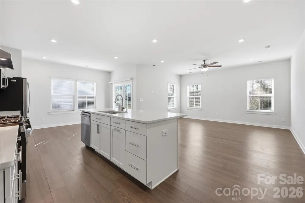 6334 Cambridge Drive Harrisburg, NC 28075