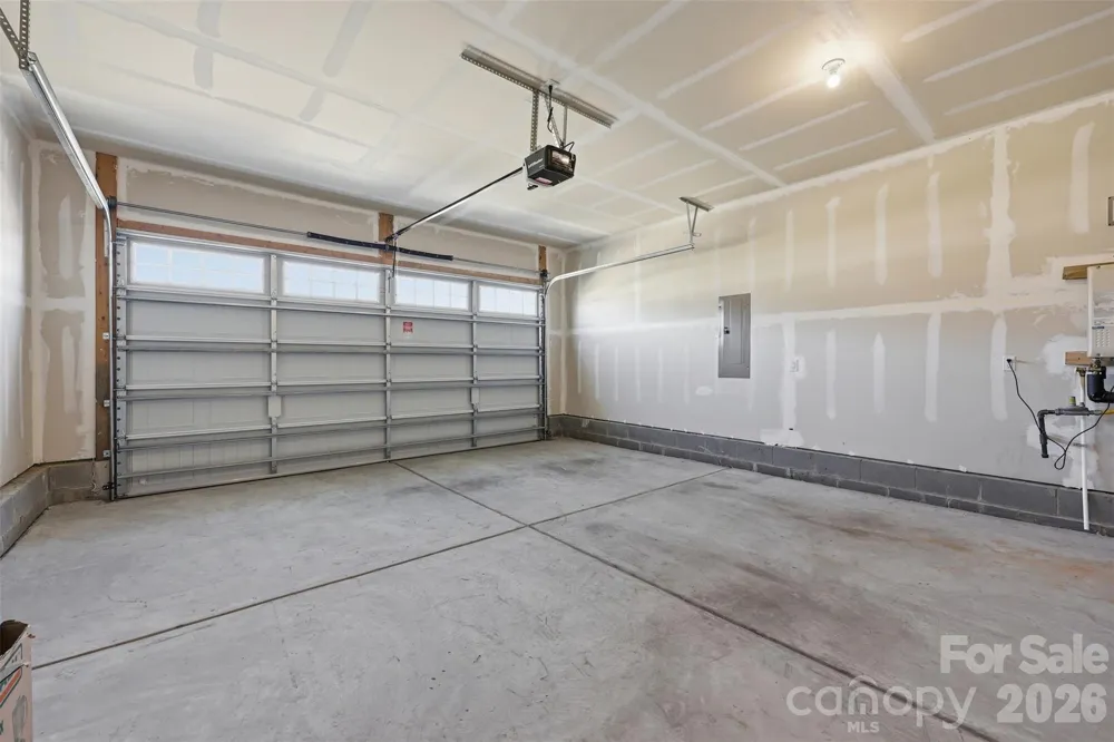 6334 Cambridge Drive Harrisburg, NC 28075