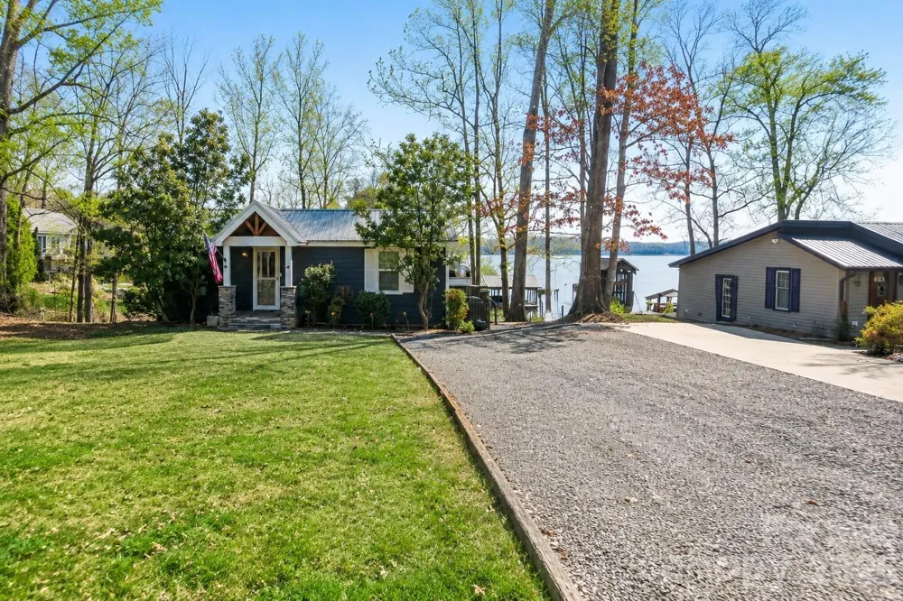 4580 Kiser Island Road Terrell, NC 28682