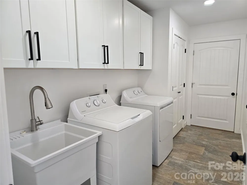 980 Smith Waldrop Road Mill Spring, NC 28756