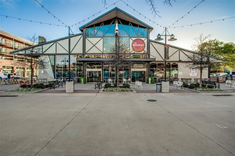2220 Canton Street #101 Dallas, TX 75201