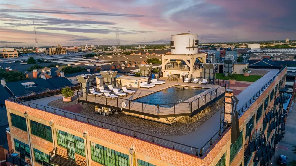 2220 Canton Street #101 Dallas, TX 75201