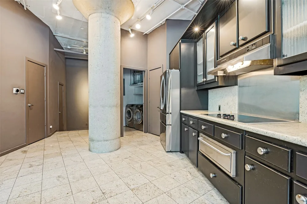 2220 Canton Street #101 Dallas, TX 75201