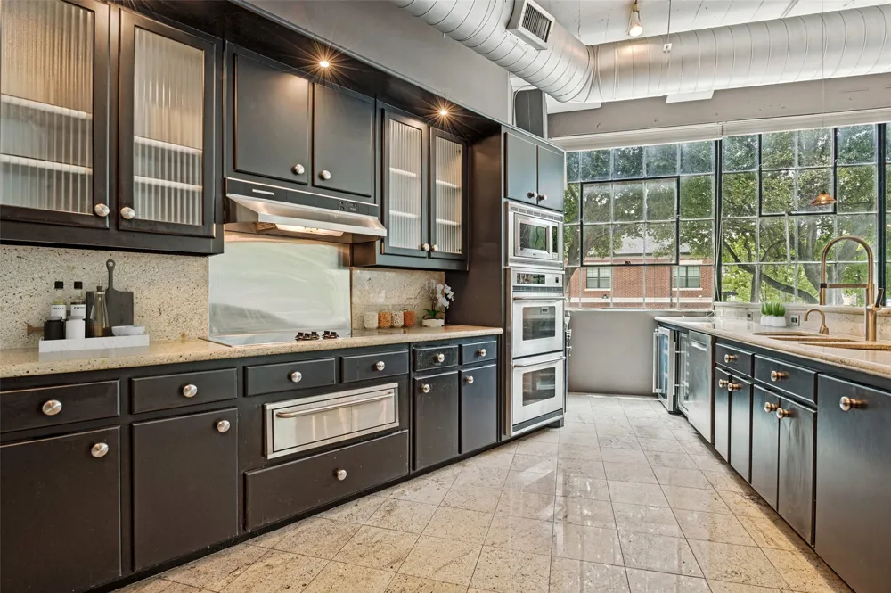 2220 Canton Street #101 Dallas, TX 75201