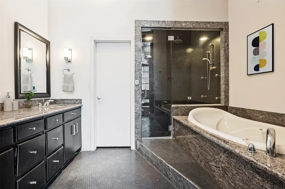 2220 Canton Street #101 Dallas, TX 75201