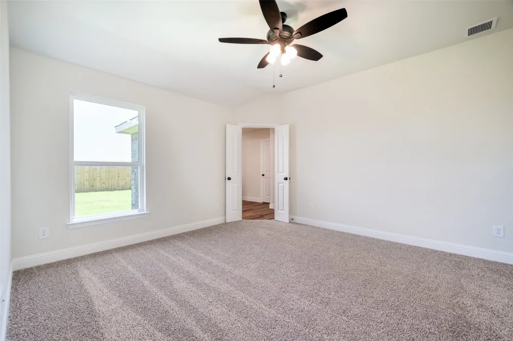 200 Clay Ranch Valley View, TX 76272
