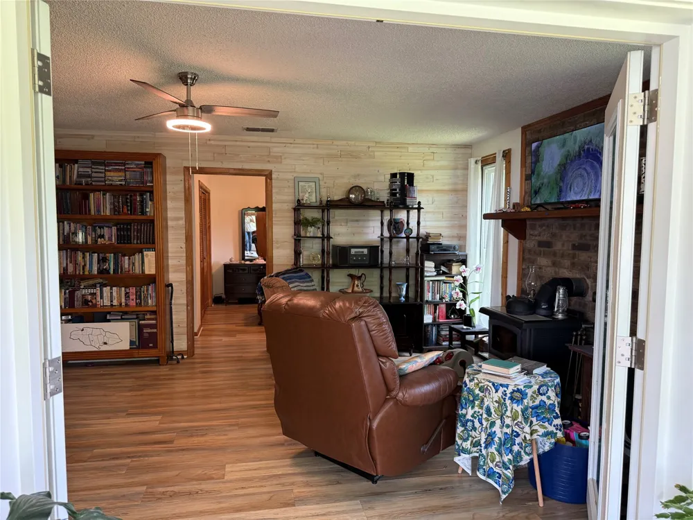 276 CR 3201 Jacksonville, TX 75766