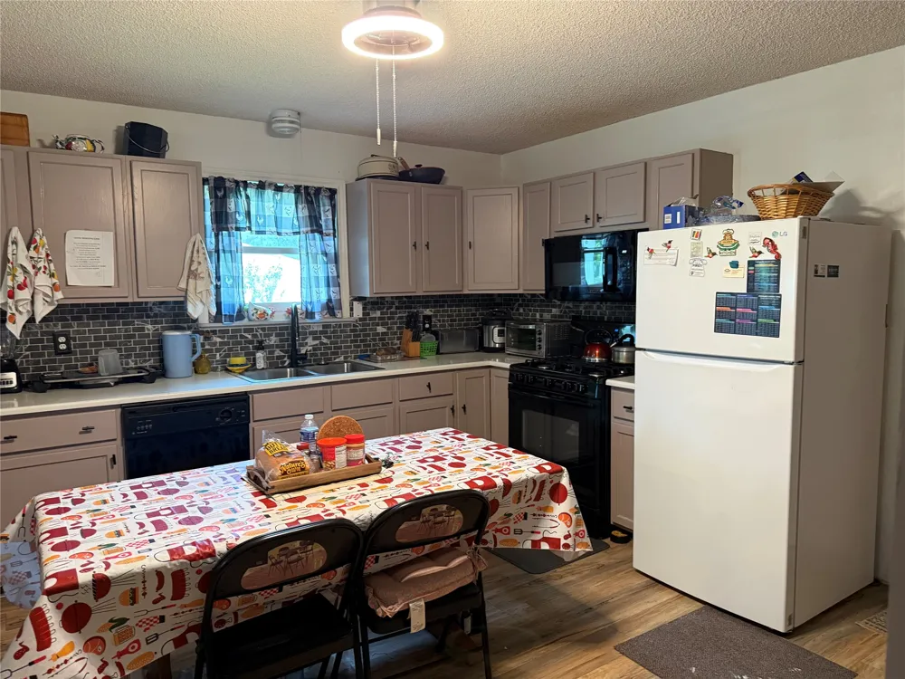 276 CR 3201 Jacksonville, TX 75766