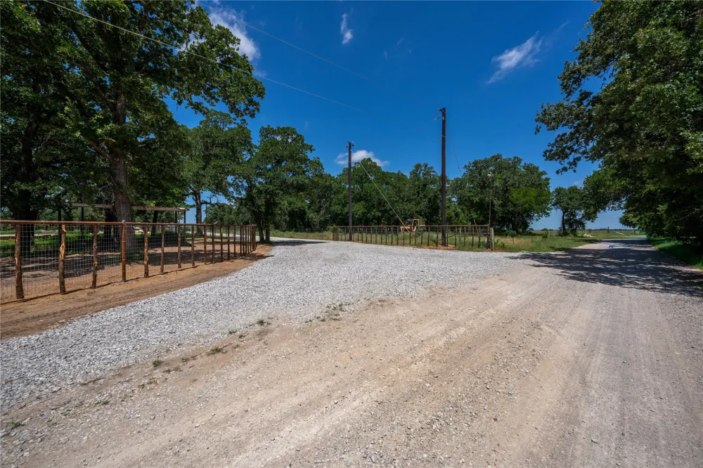 Hard Rock Lane Mineral Wells, TX 76067