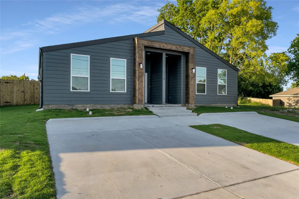 2212 Church Street #A Greenville, TX 75401