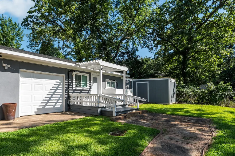 1616 Mona Court Tool, TX 75143