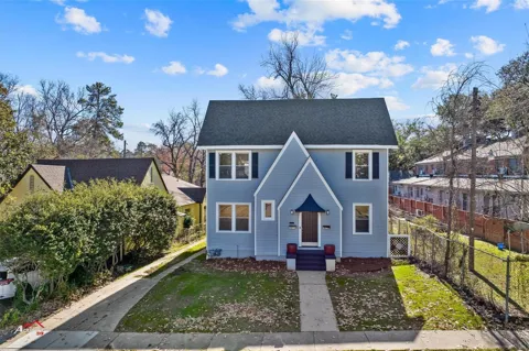 741 Cecile Place #A--Upstairs