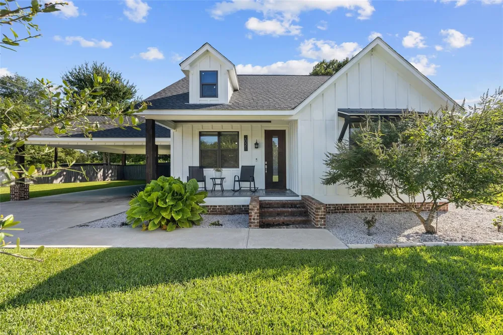 2021 Strangmeier Road Brenham, TX 77833