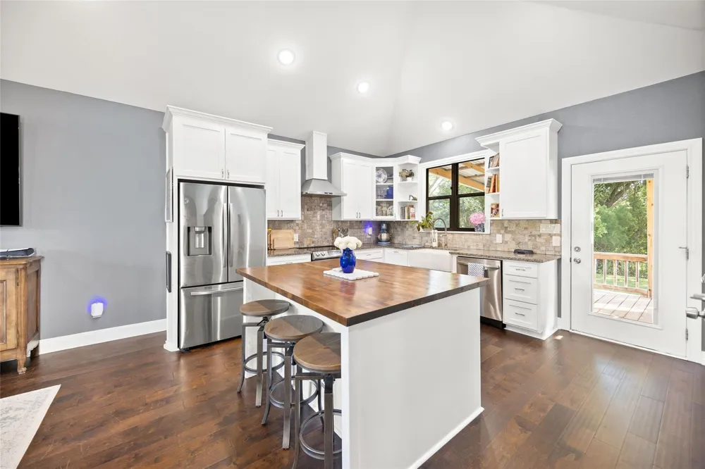 2021 Strangmeier Road Brenham, TX 77833