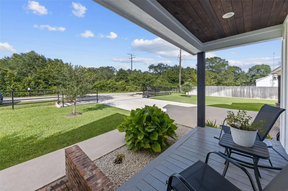 2021 Strangmeier Road Brenham, TX 77833