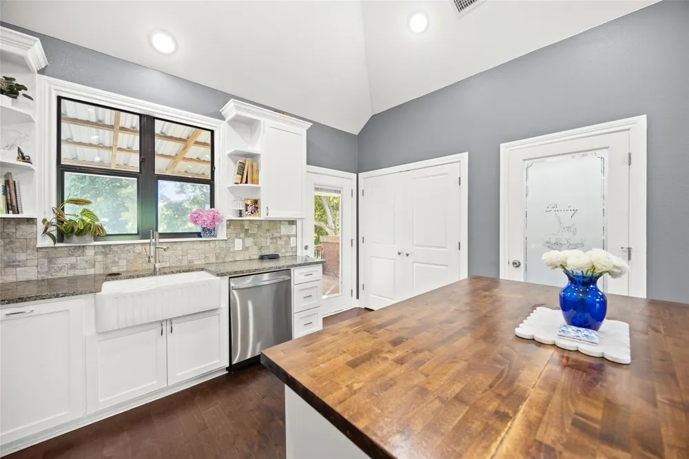 2021 Strangmeier Road Brenham, TX 77833