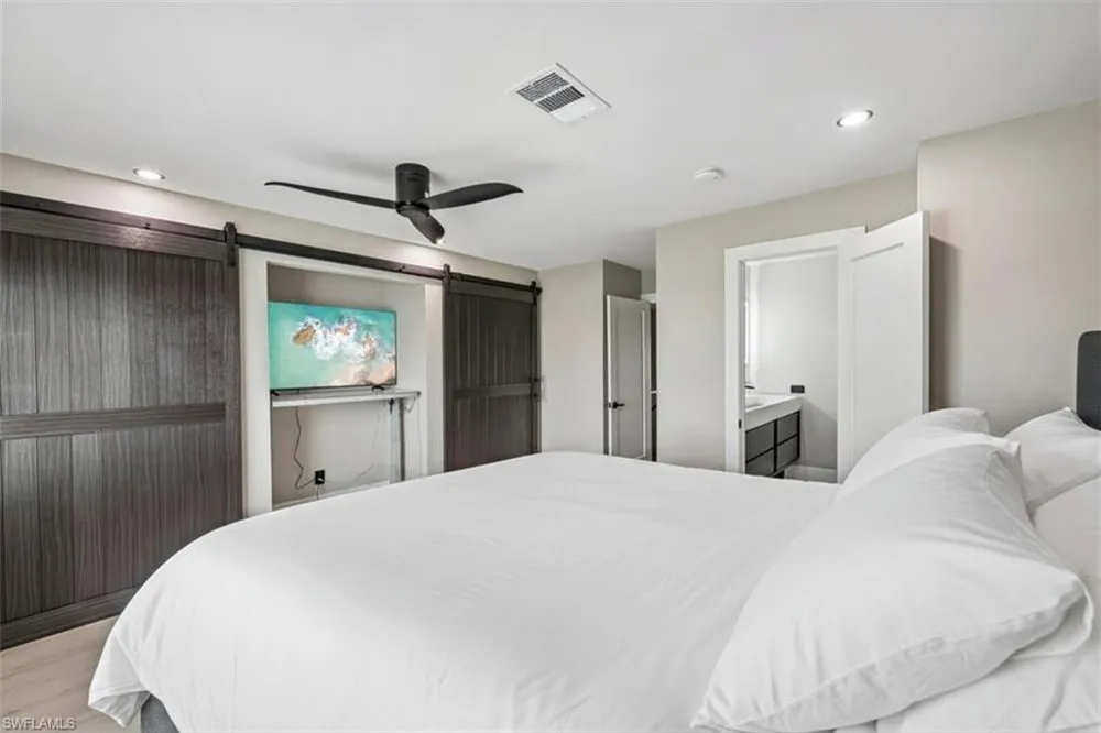 18010 San Carlos Boulevard #33 Fort Myers Beach, FL 33931