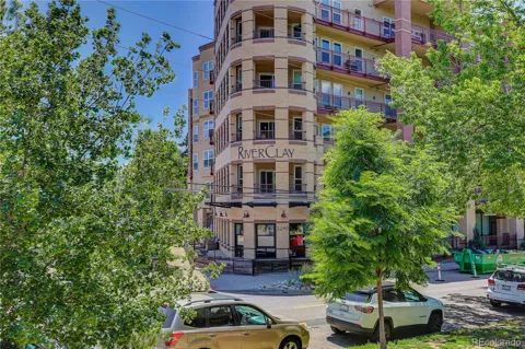 2240 Clay Street #211
