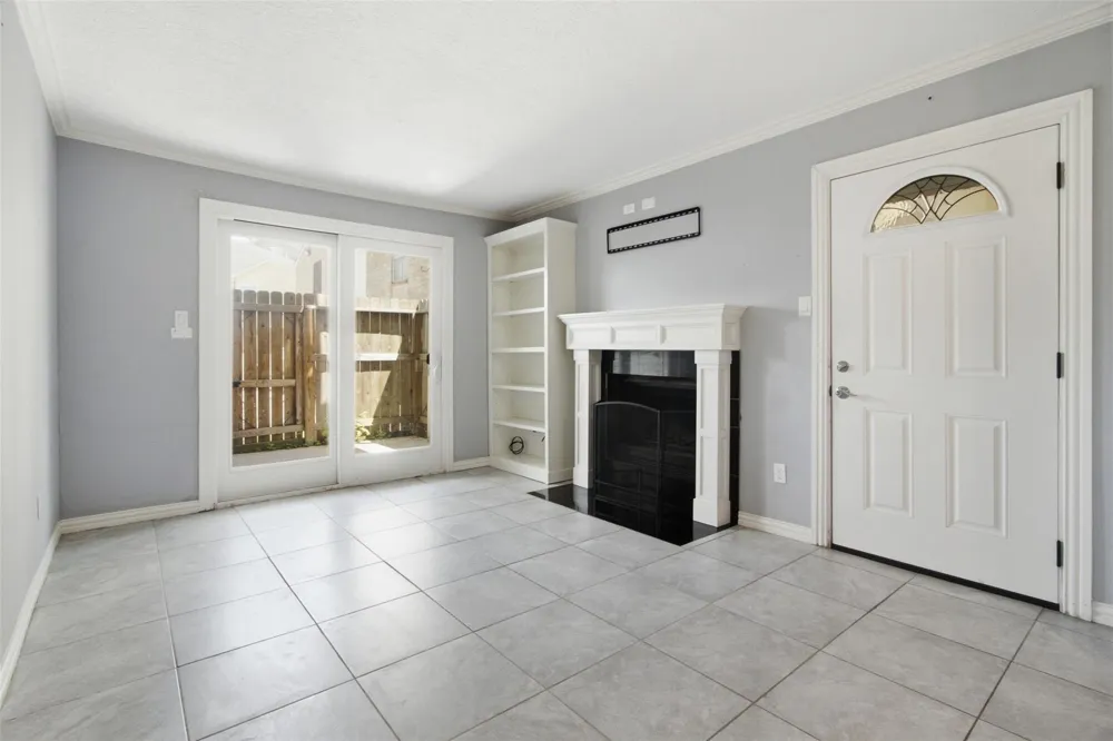 7600 Emmett F Lowry Expressway #315 Texas City, TX 77591