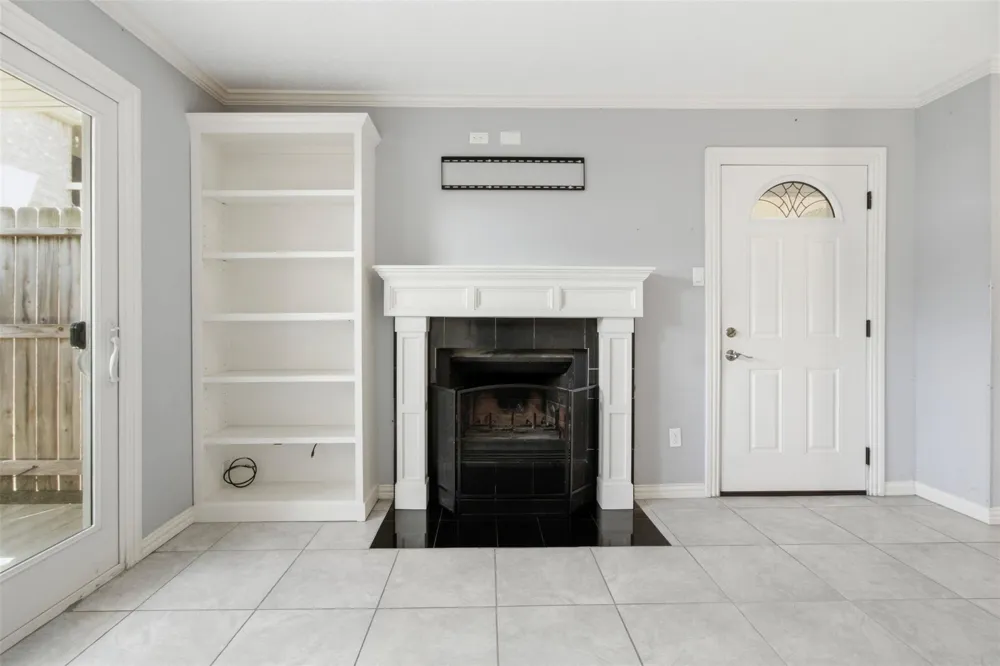 7600 Emmett F Lowry Expressway #315 Texas City, TX 77591