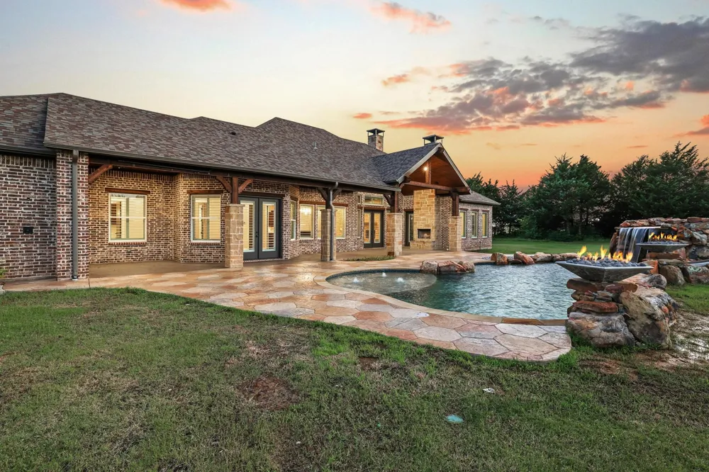 231 Geis Drive Pottsboro, TX 75076