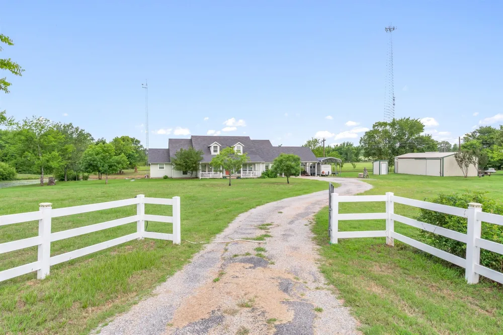 11286 FM 17 Grand Saline, TX 75140