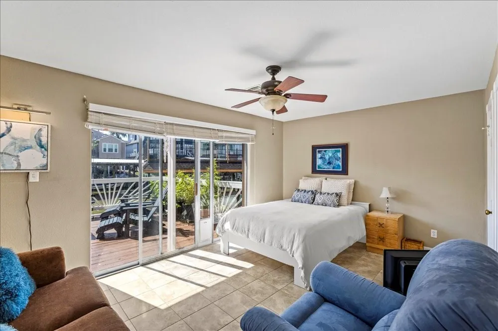 123 Port Street San Leon, TX 77539