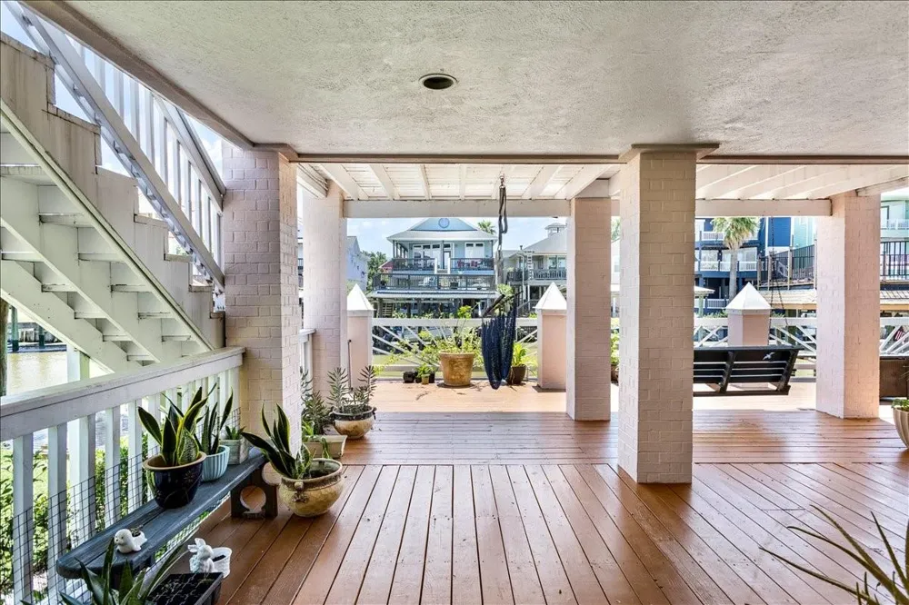 123 Port Street San Leon, TX 77539