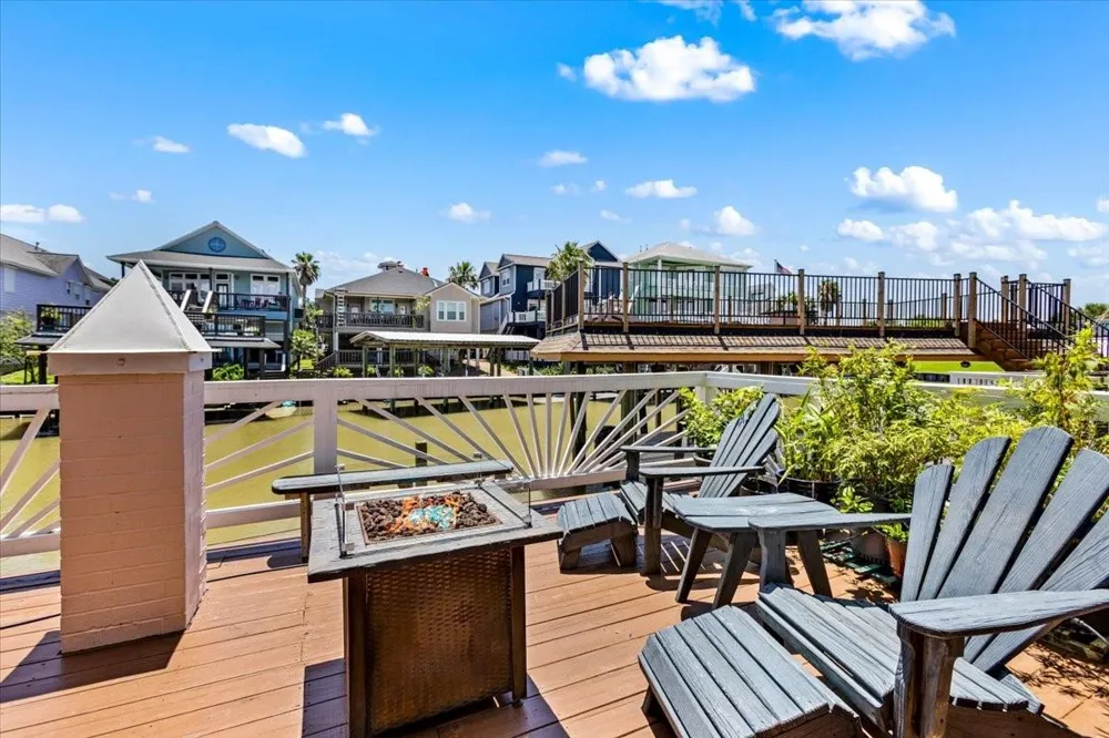 123 Port Street San Leon, TX 77539