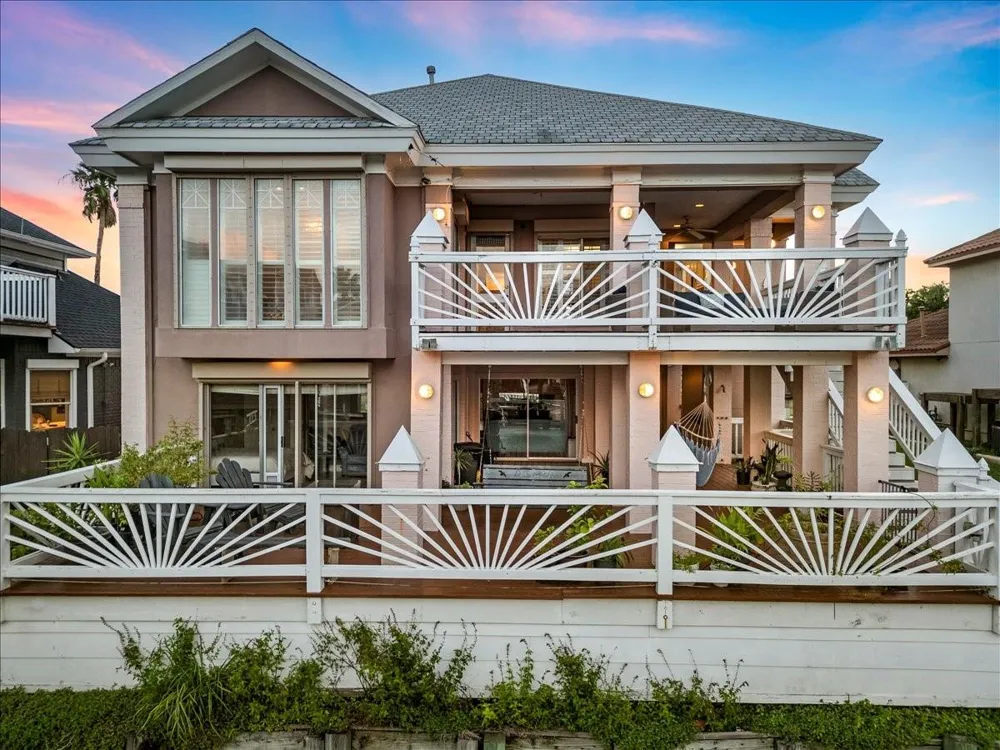123 Port Street San Leon, TX 77539