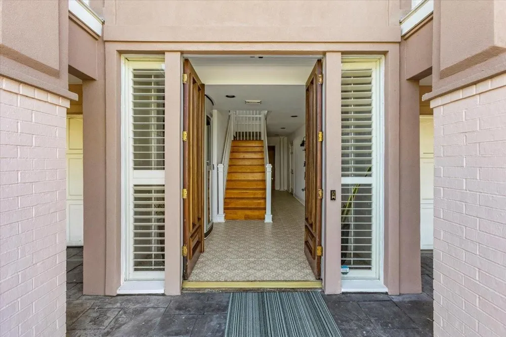 123 Port Street San Leon, TX 77539