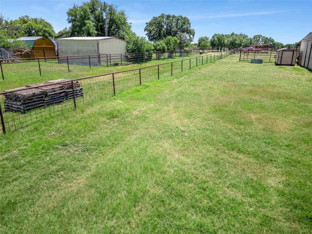198 Private Road 1648 Road Chico, TX 76431