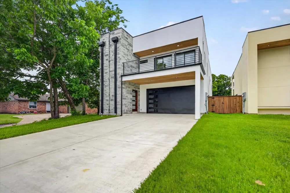 119 Rolston Road Irving, TX 75060