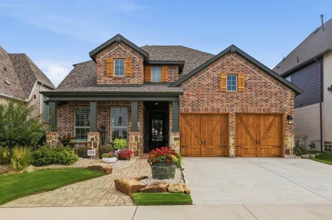 1112 Homestead Way