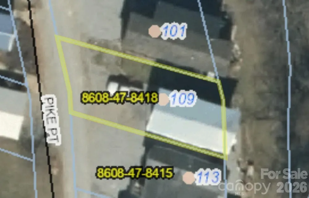 109 Pike Point #203 Waynesville, NC 28785