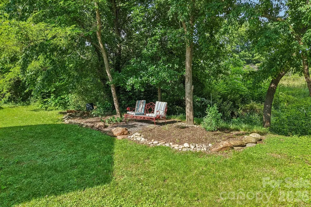 109 Pike Point #203 Waynesville, NC 28785