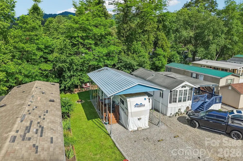 109 Pike Point #203 Waynesville, NC 28785