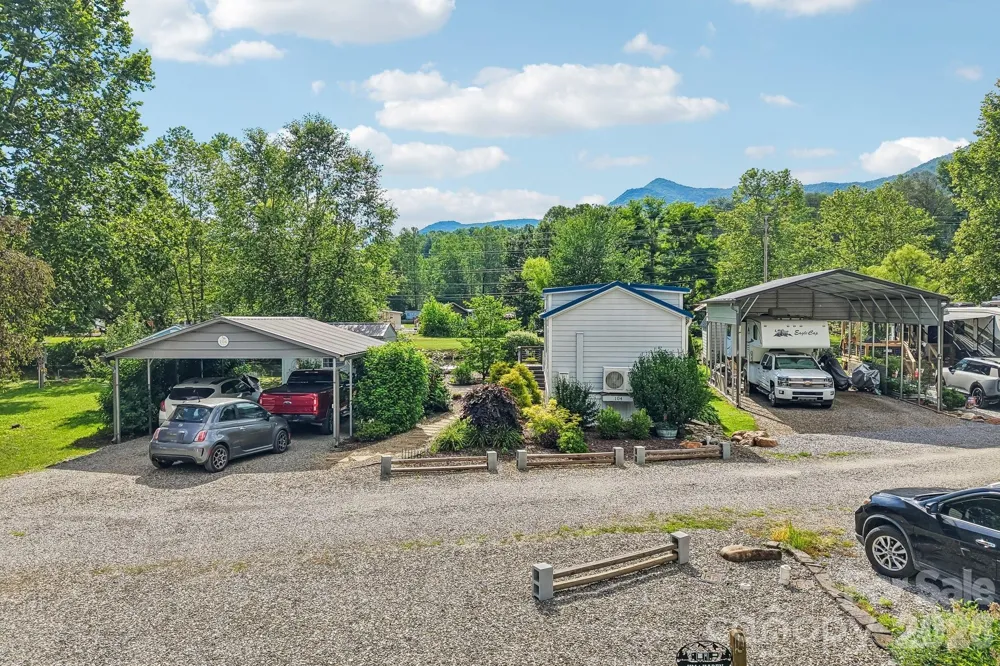 109 Pike Point #203 Waynesville, NC 28785