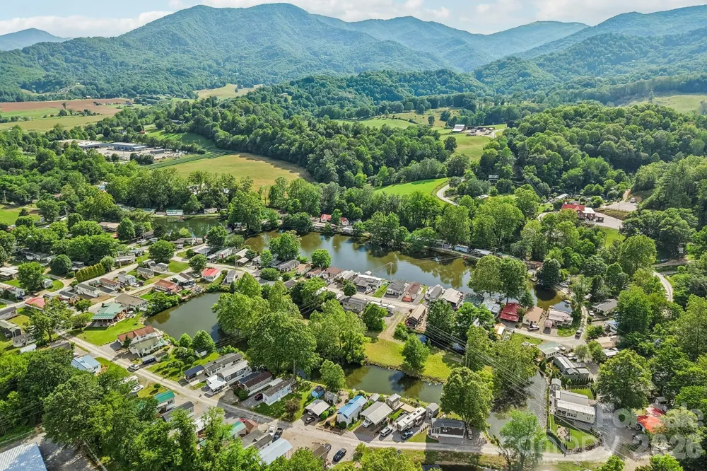 109 Pike Point #203 Waynesville, NC 28785