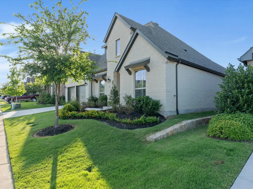 9421 Excursion Drive Oak Point, TX 75068