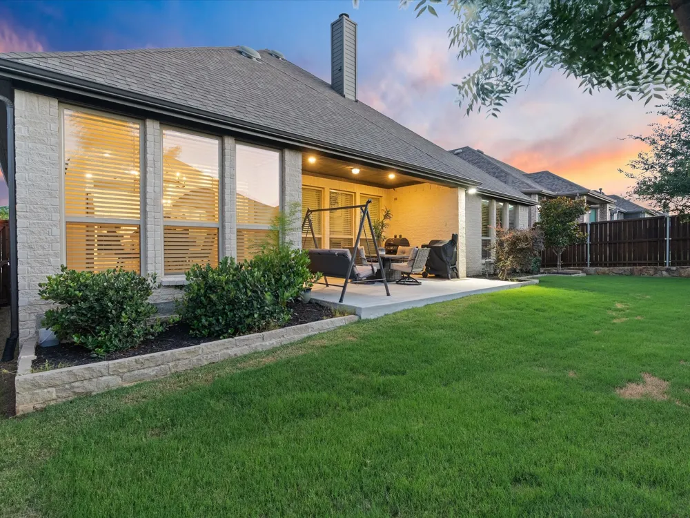 9421 Excursion Drive Oak Point, TX 75068