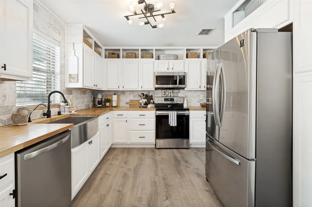 6015 Pietro Drive Grand Prairie, TX 75052