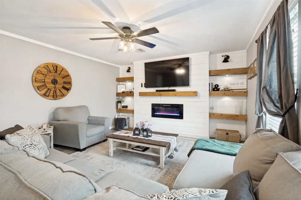 6015 Pietro Drive Grand Prairie, TX 75052