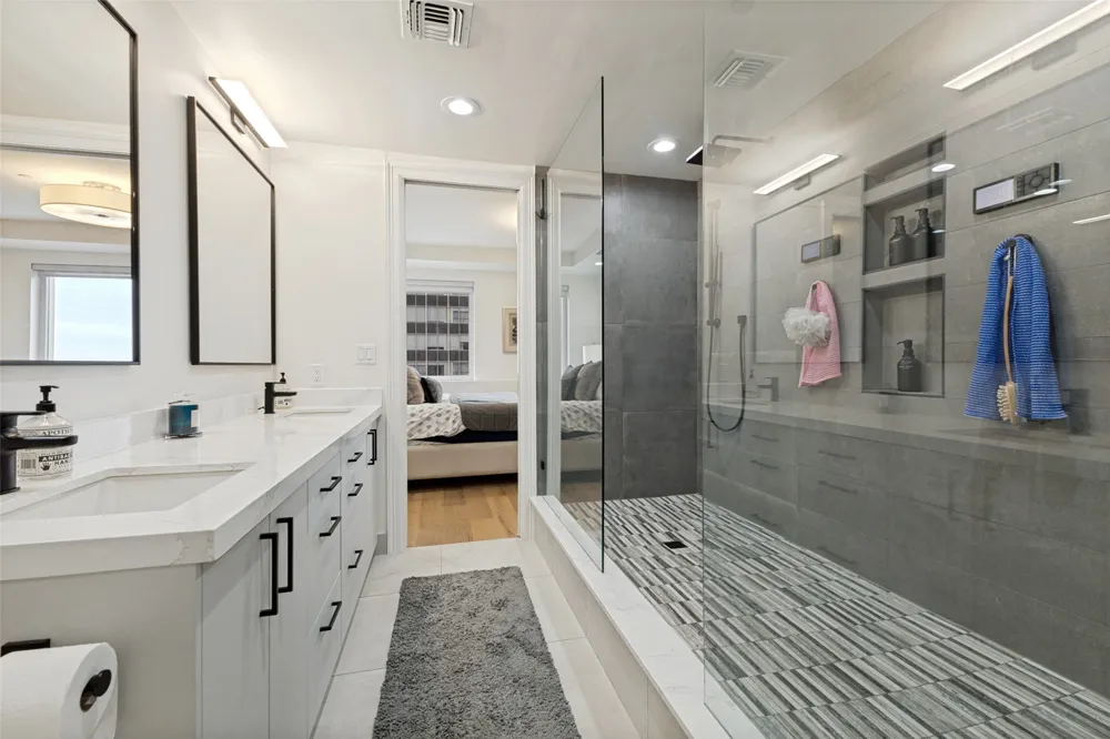 1505 Elm Street #1403 Dallas, TX 75201